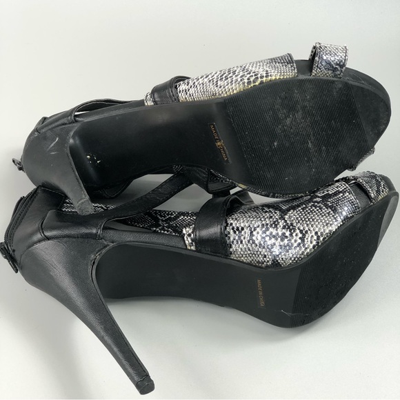 Red Circle Susan Women’s Snake Print Strappy Heels Size 10 - Picture 8 of 10